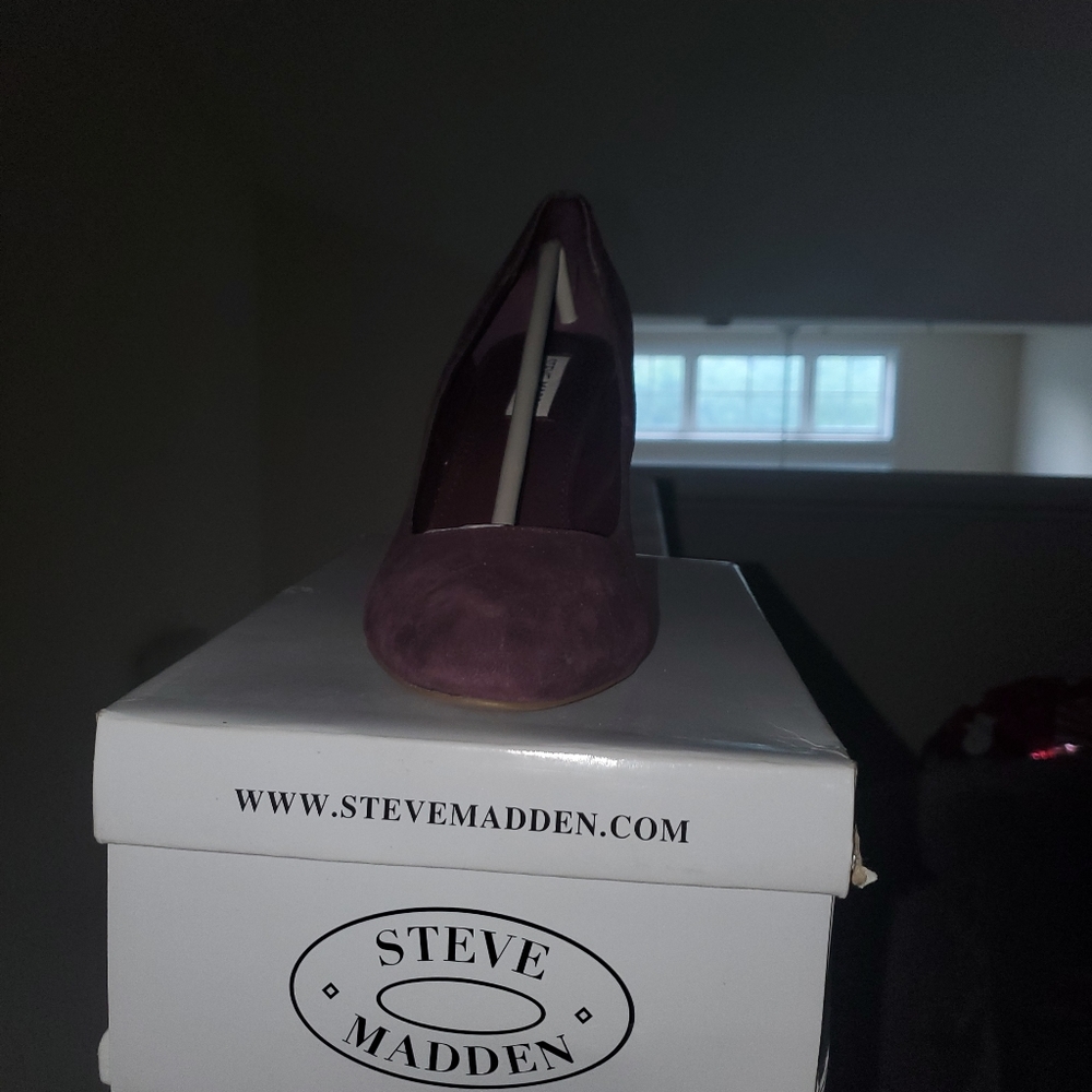 Shoes - Picture 2 of 2